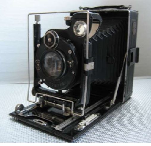 Platten Camera aus Leder Metall zusammschiebbar von ca. 1920